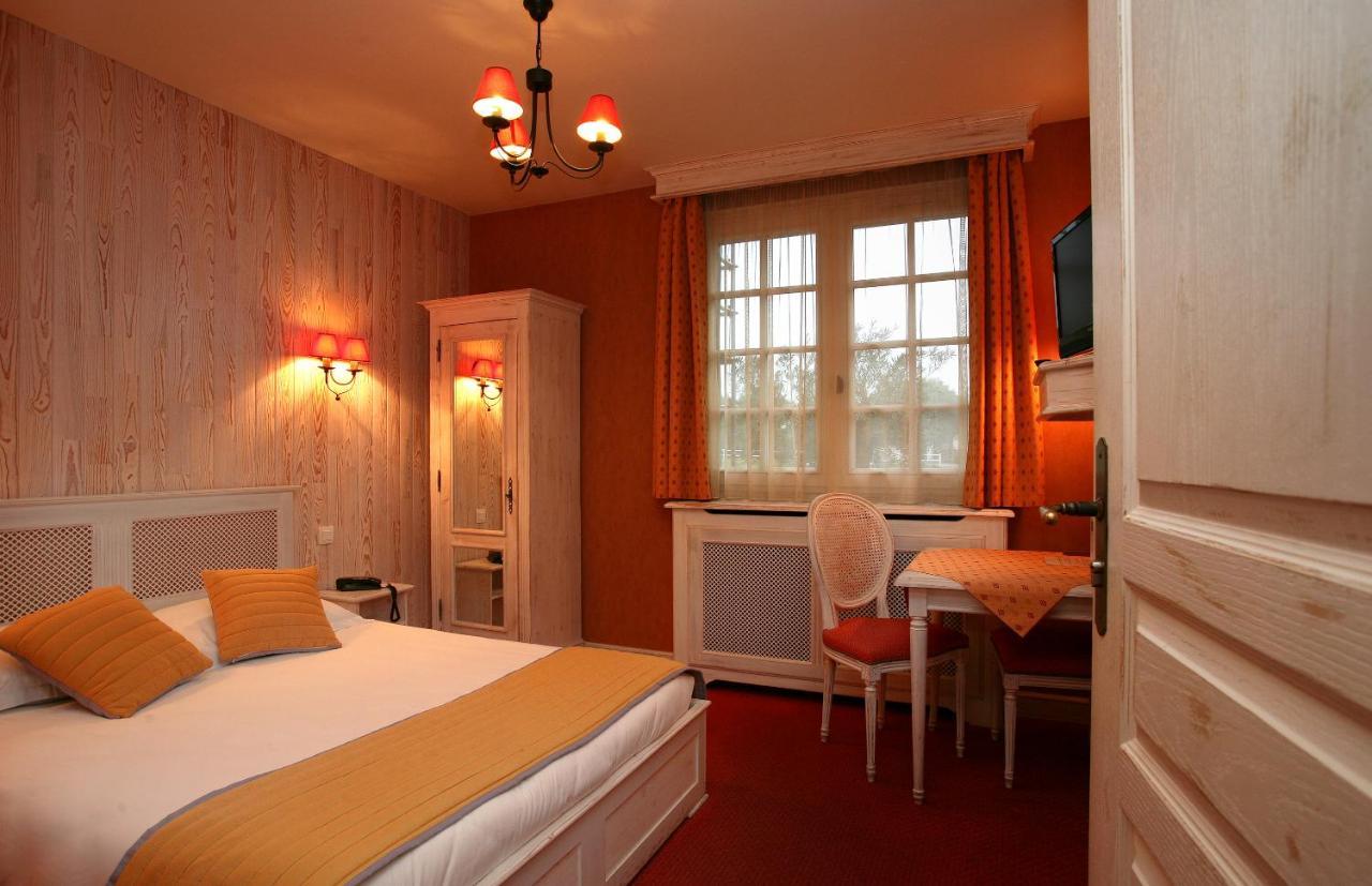 La Grande Bruyere Hotel Touffreville  Exterior photo