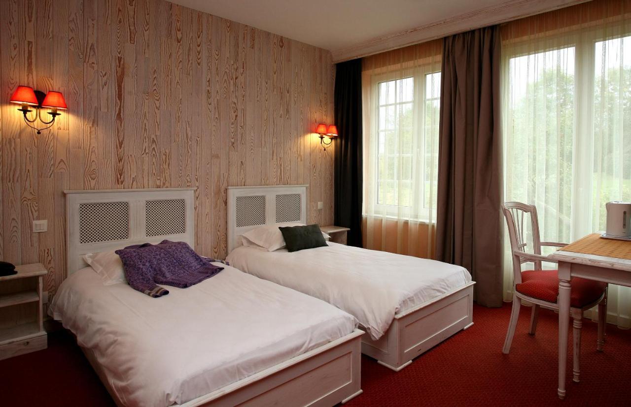 La Grande Bruyere Hotel Touffreville  Exterior photo